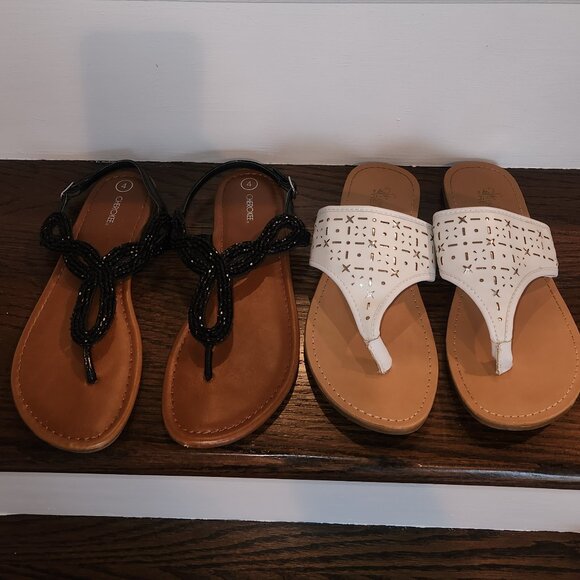 GUC-Lot of 2 Sandals-Kenneth Cole White & Cherokee Black Beaded Sandals-Size 4 - Picture 1 of 3